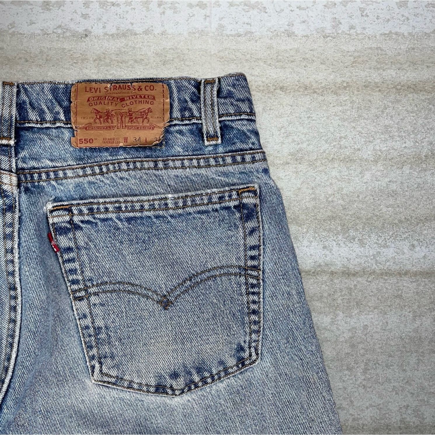 Levi's Vintage 90s Levis Jeans 550 34x34 Relaxed Light Wash Denim Size US 34 / EU 50 - 3 Thumbnail