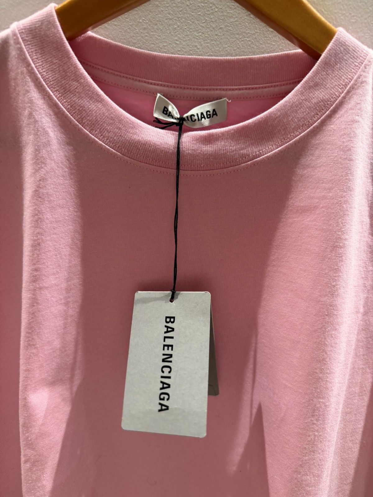 Balenciaga Balenciaga Pink Logo Shirt size Large Size US L / EU 52-54 / 3 - 5 Thumbnail