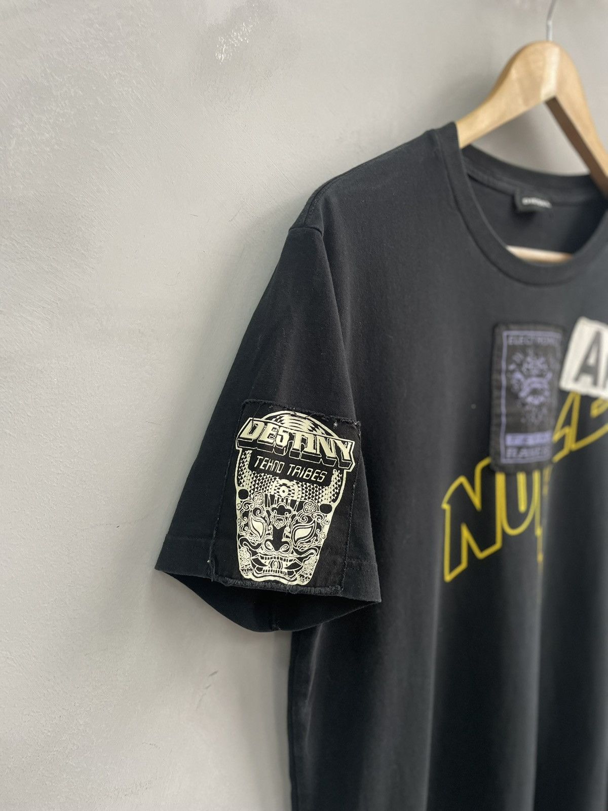 Designer × Diesel Vintage diesel patchwork rare t shirt y2k Size US M / EU 48-50 / 2 - 7 Thumbnail