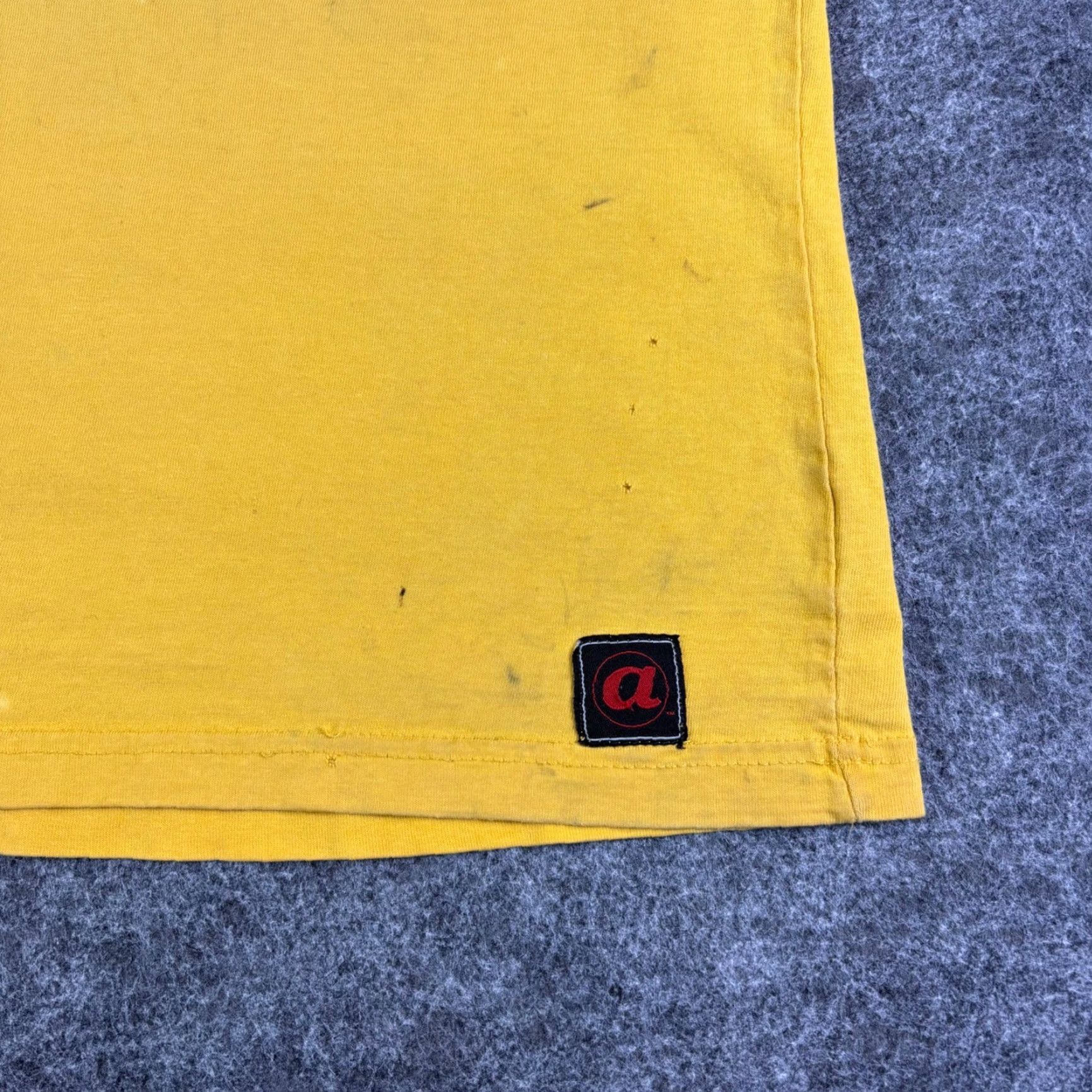 Airwalk VINTAGE Airwalk T-Shirt Mens XL Graphic Print 90s Yellow Crew Neck Short Sleeve Cotton Jersey Retro Grunge Aladdin 101 Dalmatians Logo Shirt Size US XL / EU 56 / 4 - 6 Thumbnail