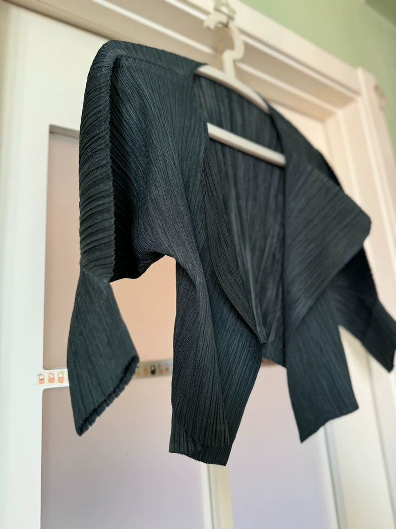 Issey Miyake issey miyake size：3 Dark green cardigan 2506-Nextarrow Size XXS / US 00 / IT 34 - 3 Thumbnail