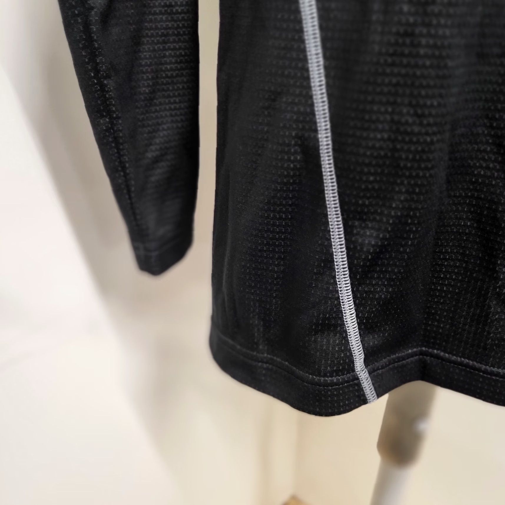 Under Armour Under Armour Quarter Zip Shirt Men L Black Fitted ColdGear Athletic Shirt Size US L / EU 52-54 / 3 - 4 Thumbnail
