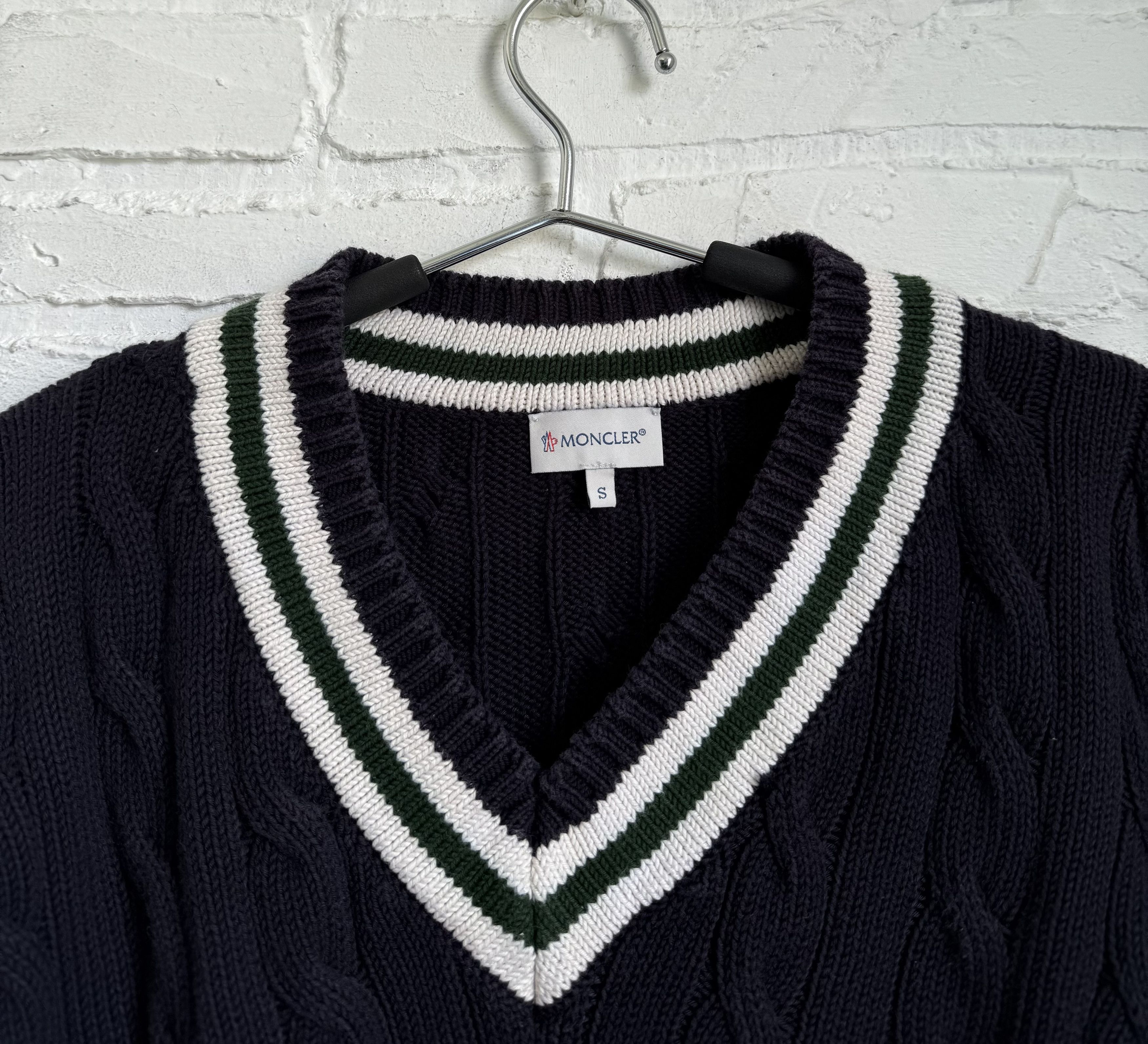 Moncler Moncler Cable Knit V Neck Sweater Size US S / EU 44-46 / 1 - 3 Thumbnail