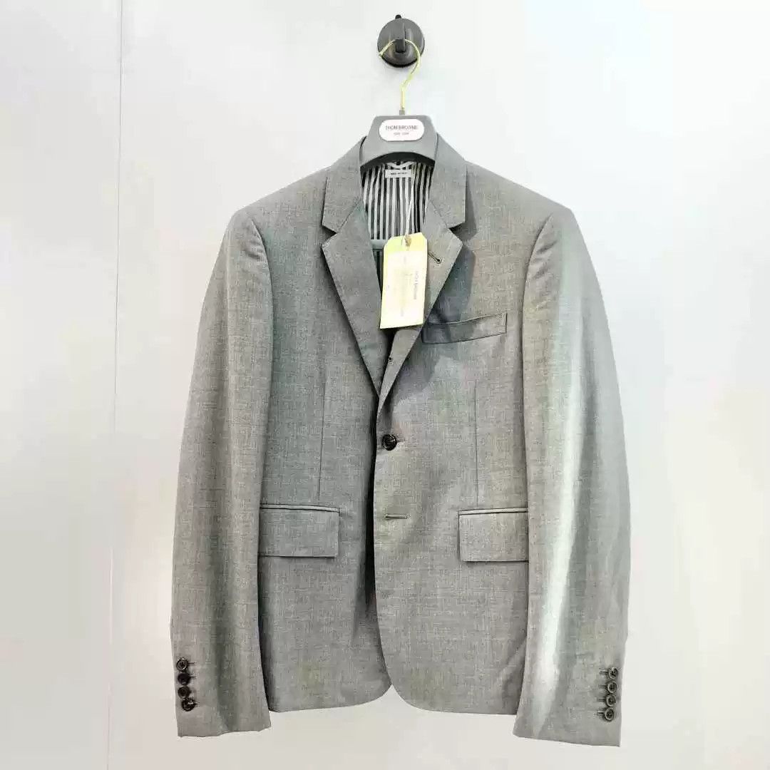 Thom Browne thombrowne gray button suit jacket size 2 Size US M / EU 48-50 / 2 - 1 Thumbnail