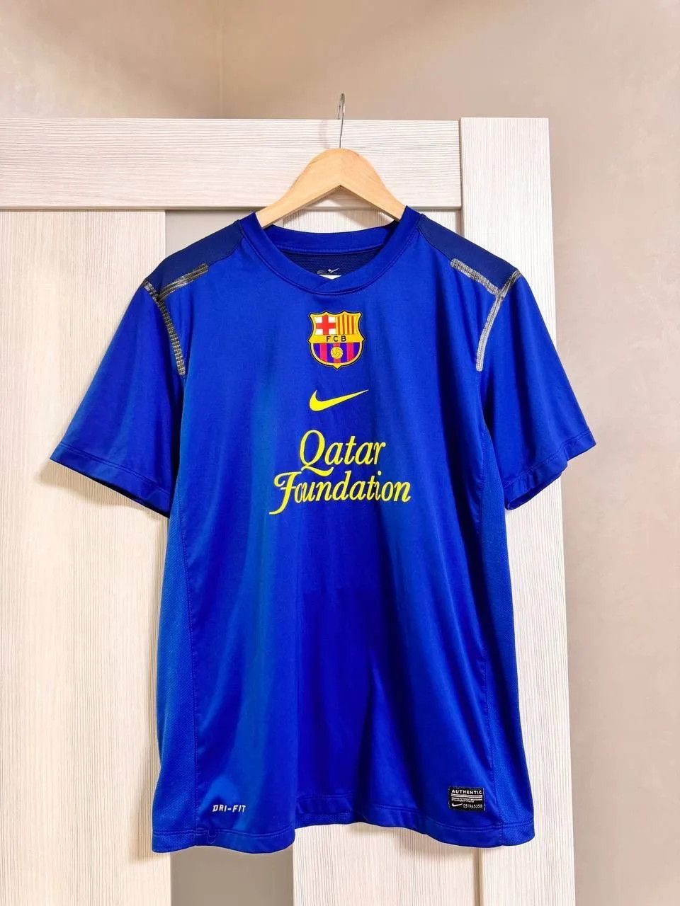 Vintage Vintage BARCELONA jersey football T-shirt Travis Scott Size US S / EU 44-46 / 1 - 1 Thumbnail