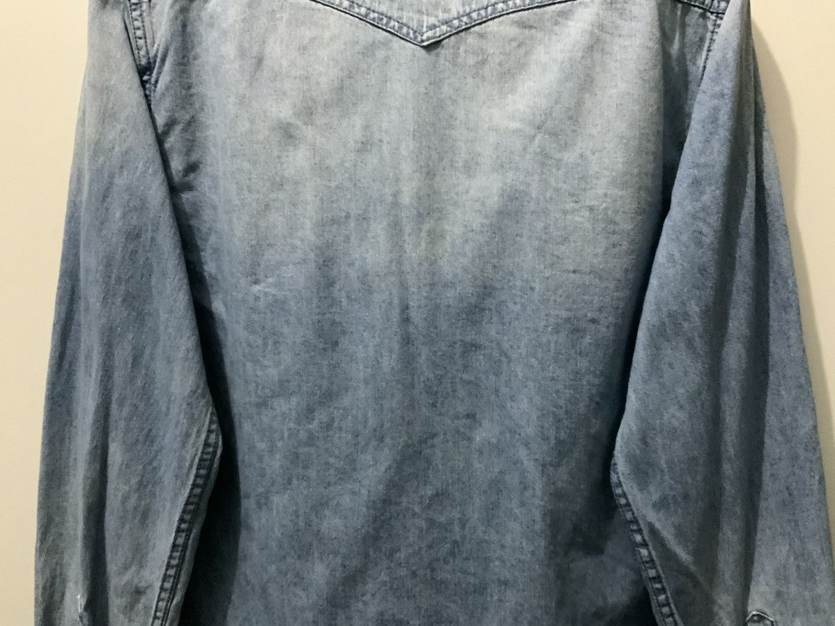 If Six Was Nine Mossimo Supply Co Distressed Denime Button Up Shirt Size US S / EU 44-46 / 1 - 7 Thumbnail
