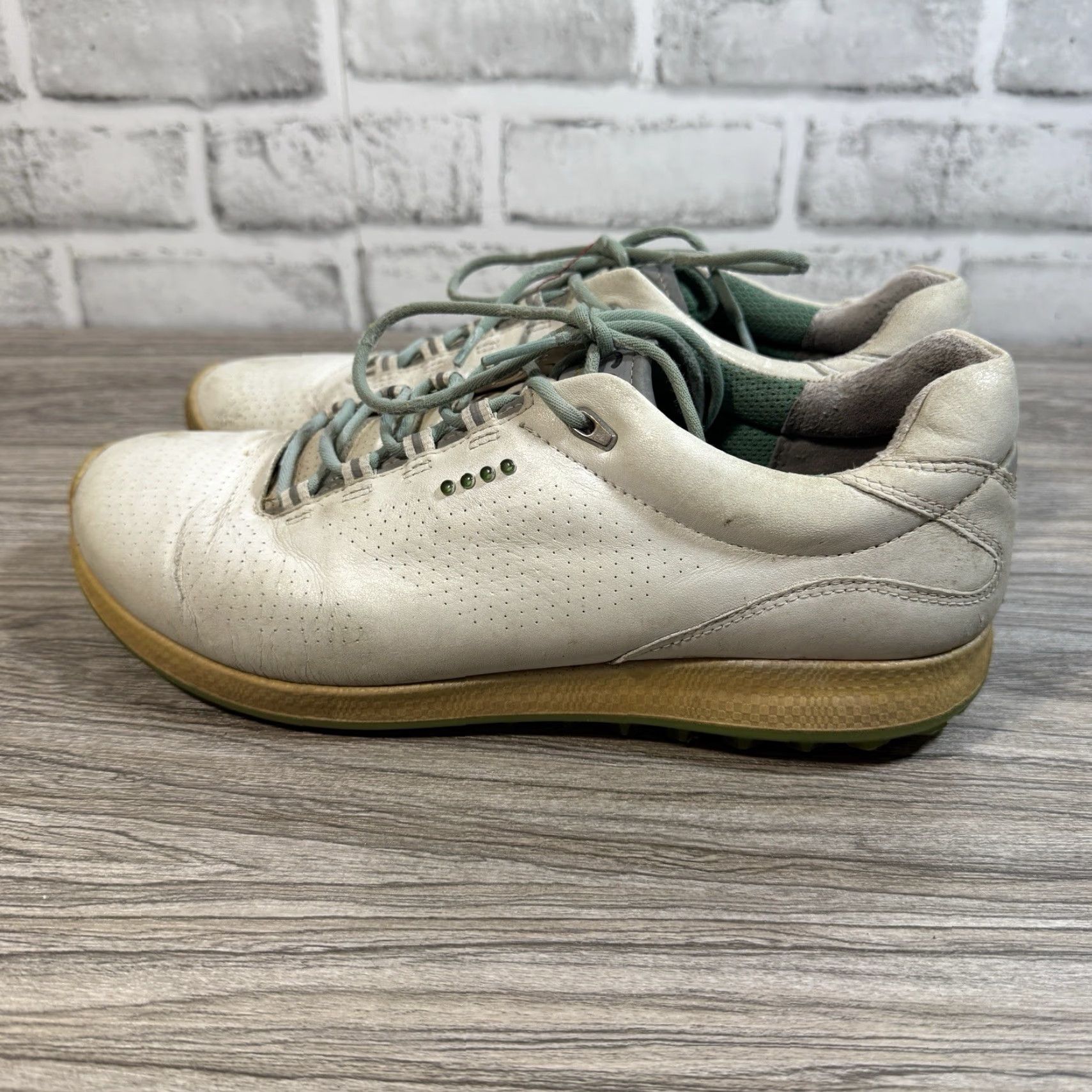 Ecco ECCO Natural Motion Women’s Sneakers Size US 9 / EU 40 Leather Beige Comfort Golf Casual Shoes Womens Size US 9 / IT 39 - 4 Thumbnail