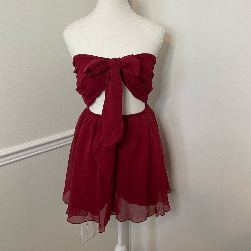 Asos NWt Miss Selfridge Beach Dobby Chiffon Tie-Front Romper S Size 27" / US 4 / IT 40 - 5 Thumbnail
