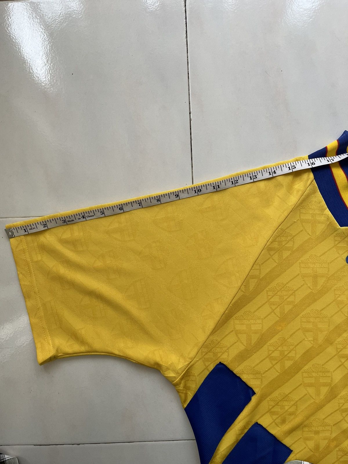 Adidas Sweden 1994/1996 Home ( Golden Generation ) Size US M / EU 48-50 / 2 - 24 Thumbnail