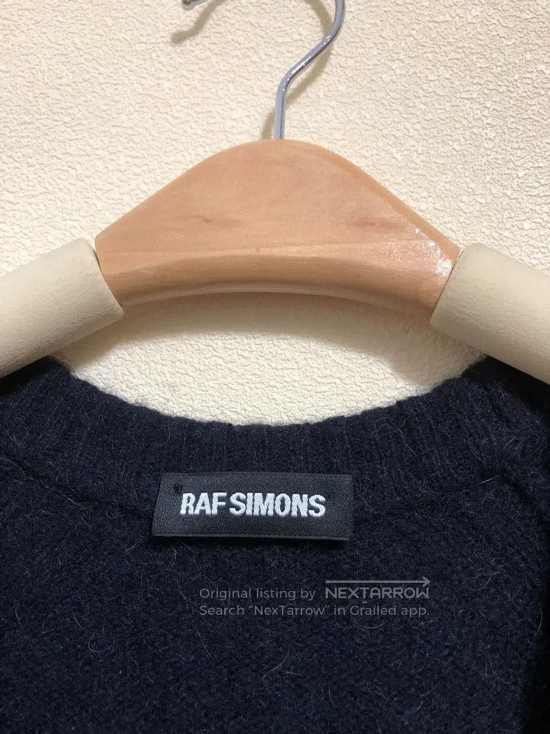 Raf Simons Raf Simons Dark blue simple V-neck thick camel fleece card Size US S / EU 44-46 / 1 - 5 Thumbnail