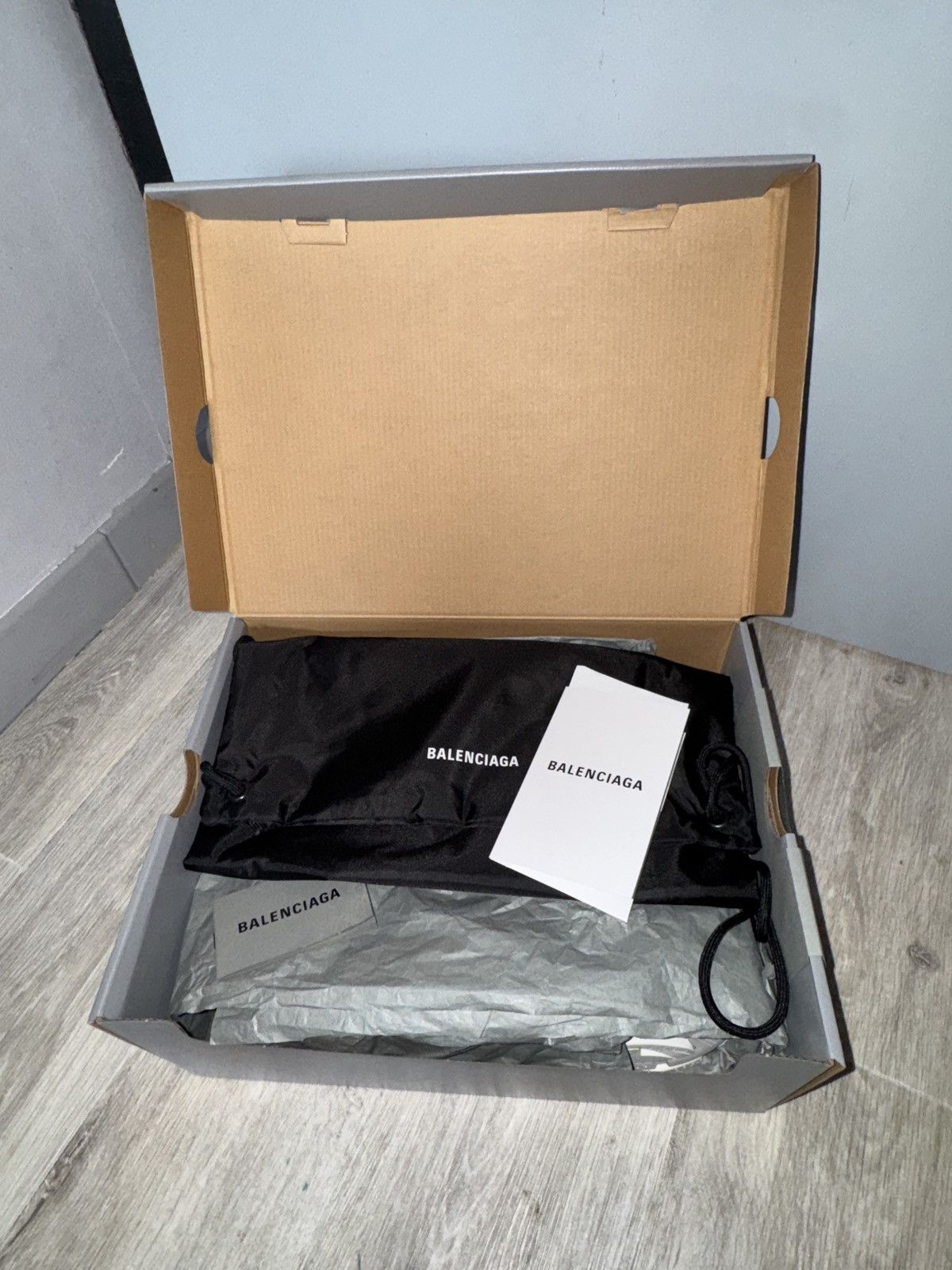 Balenciaga Balenciaga Runner Graffiti white/blue Size US 6 / EU 39 - 7 Thumbnail
