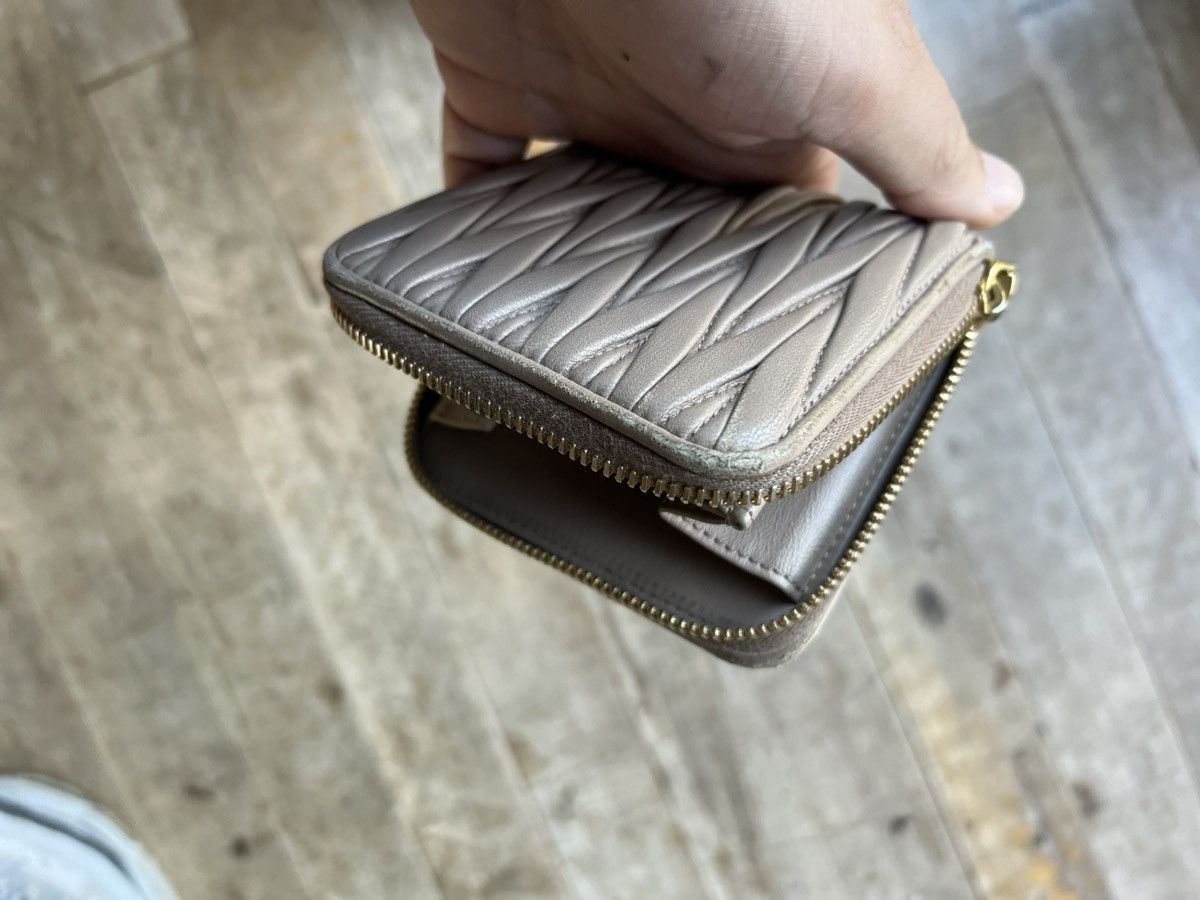Miu Miu Miu miu lamb skin wallet Size M / US 6-8 / IT 42-44 - 11 Thumbnail