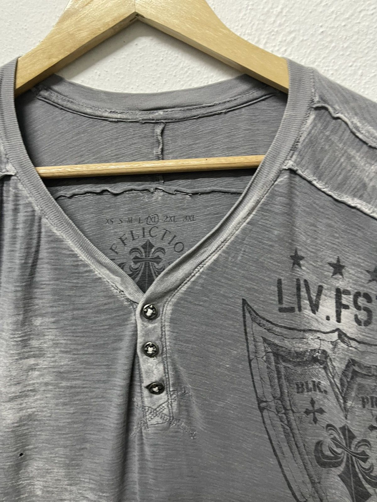 Affliction VINTAGE Y2K EAGLES AFFLICTION ACIDWASH HALF BUTTON SHIRT Size US XL / EU 56 / 4 - 15 Thumbnail