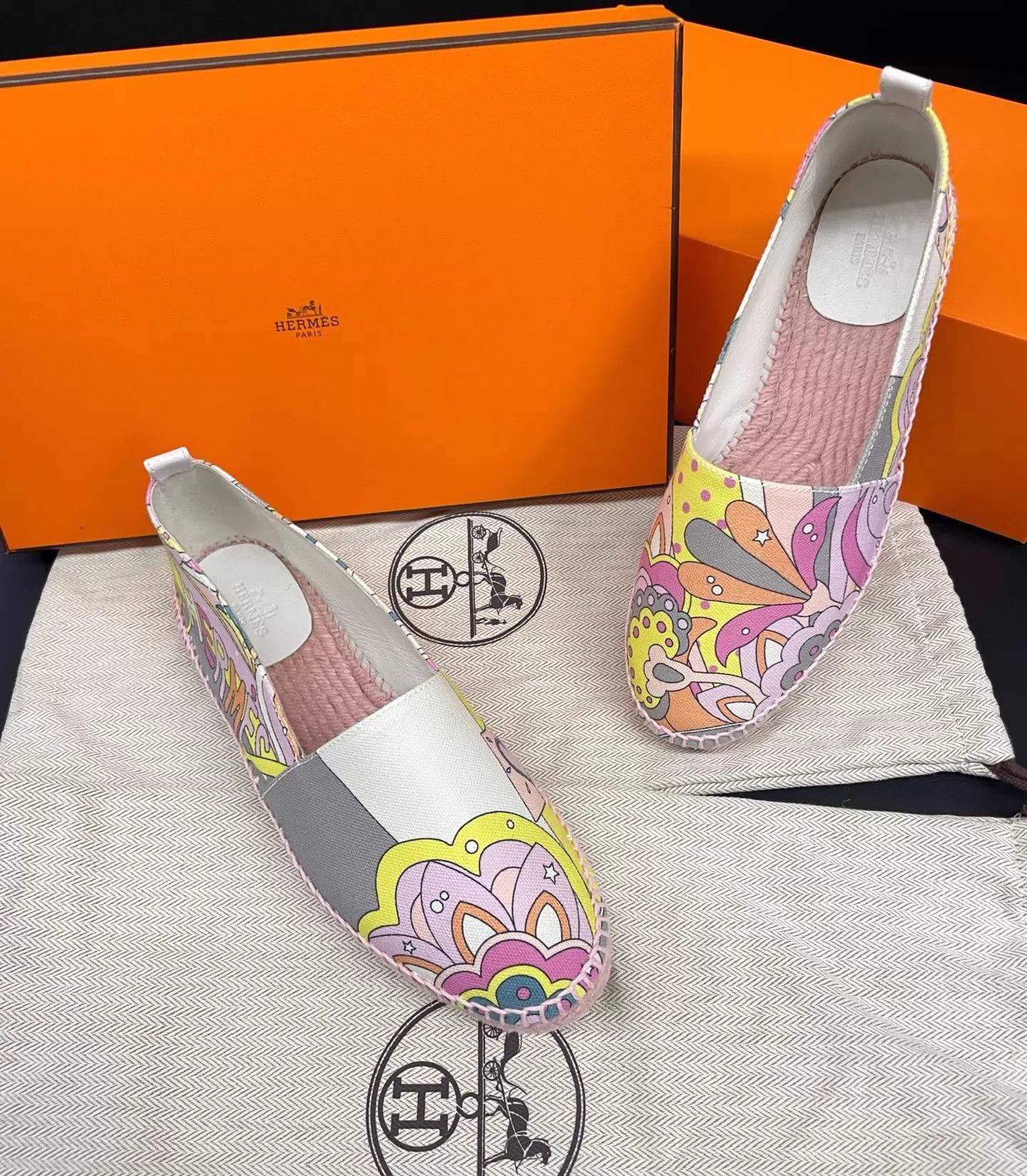 Hermes Hermes Canvas Fisherman Shoes Colorful Pastel Pink 36 Size US 5.5 / IT 35.5 - 3 Thumbnail