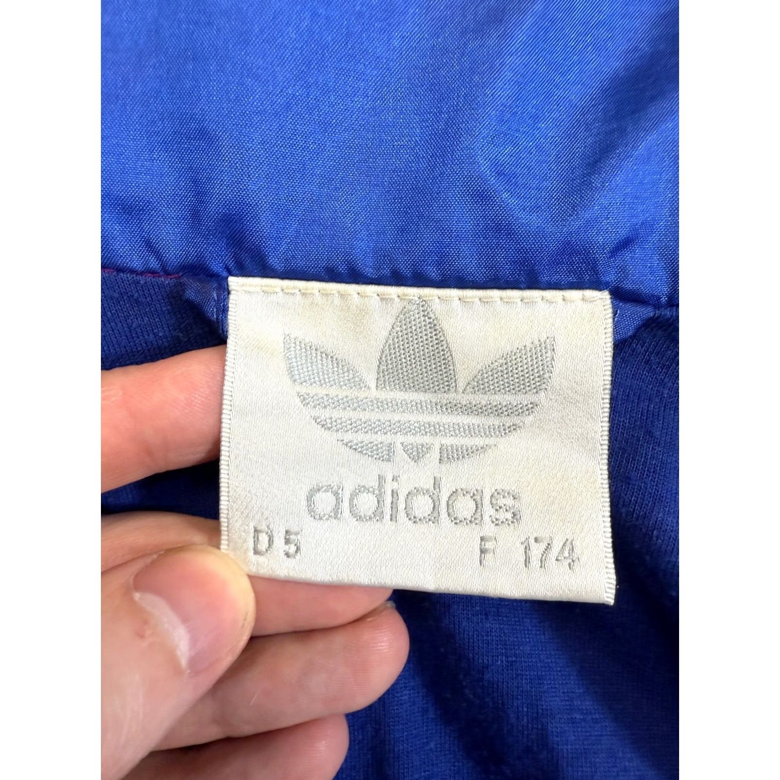 Adidas VINTAGE adidas Tracksuit Top Zip Jacket Mens S Blue Track Jacket Mens S Blue Adidas Shirt? (note: this line is incorrect per constraints) Size 36R - 6 Thumbnail