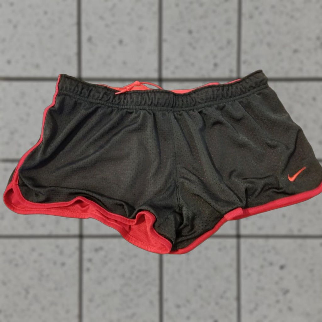 Nike Womens Nike Shorts L Large Black Athletic Gym Workout Shorts Women L Black Nike Athletic Workout Size 36" / US 14 / IT 50 - 1 Thumbnail