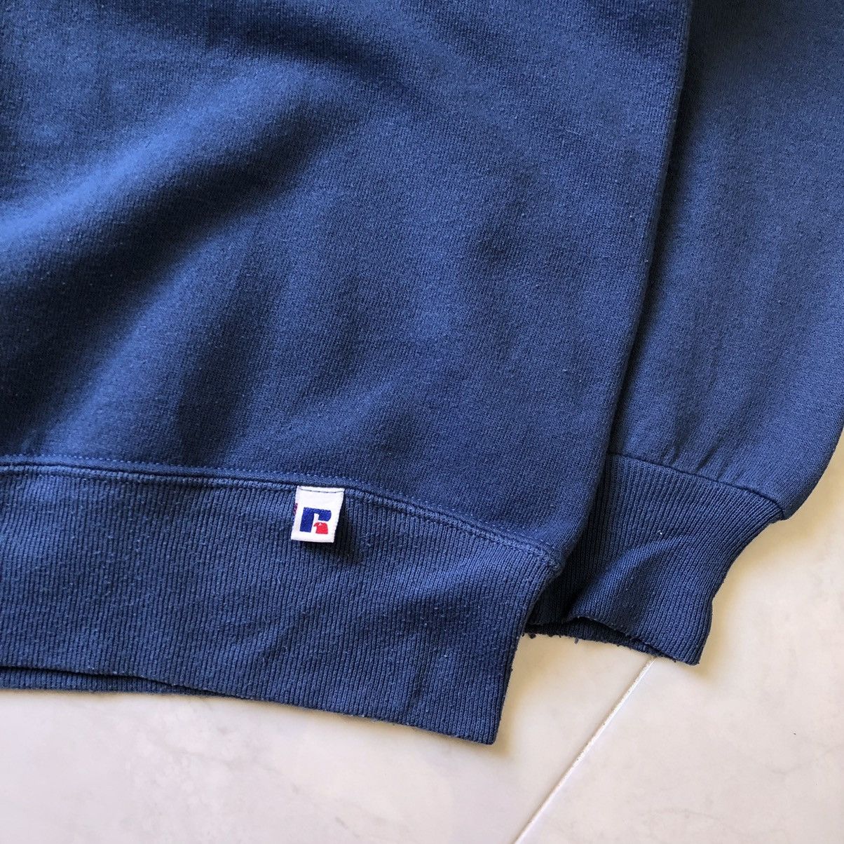 Russell Athletic RUSSEL ATHLETIC Vintage Plain Crewneck Sweatshirt Size US XL / EU 56 / 4 - 4 Thumbnail