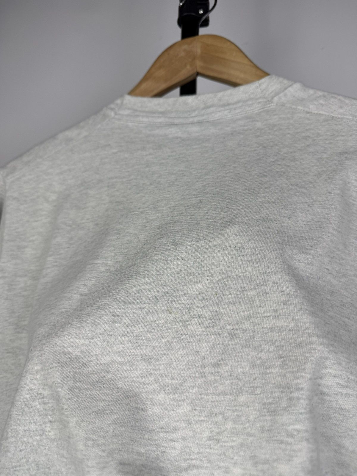 Vintage Vintage 90s Canada Banff Graphic logo Y2K USA T-shirt Size US M / EU 48-50 / 2 - 7 Thumbnail