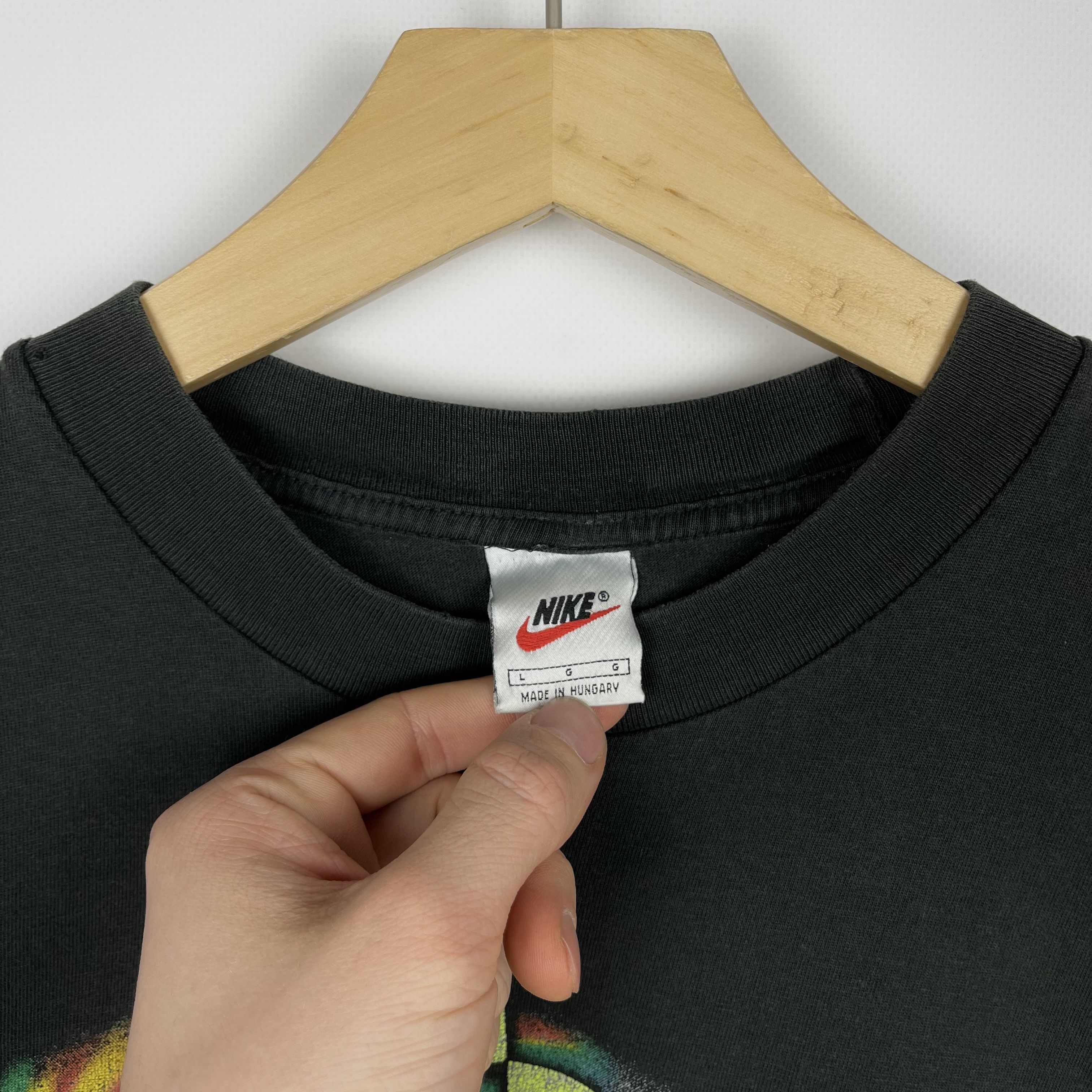 Nike Vintage Nike Iconic Acid Big Logo T Shirt 90’s Size US L / EU 52-54 / 3 - 10 Thumbnail
