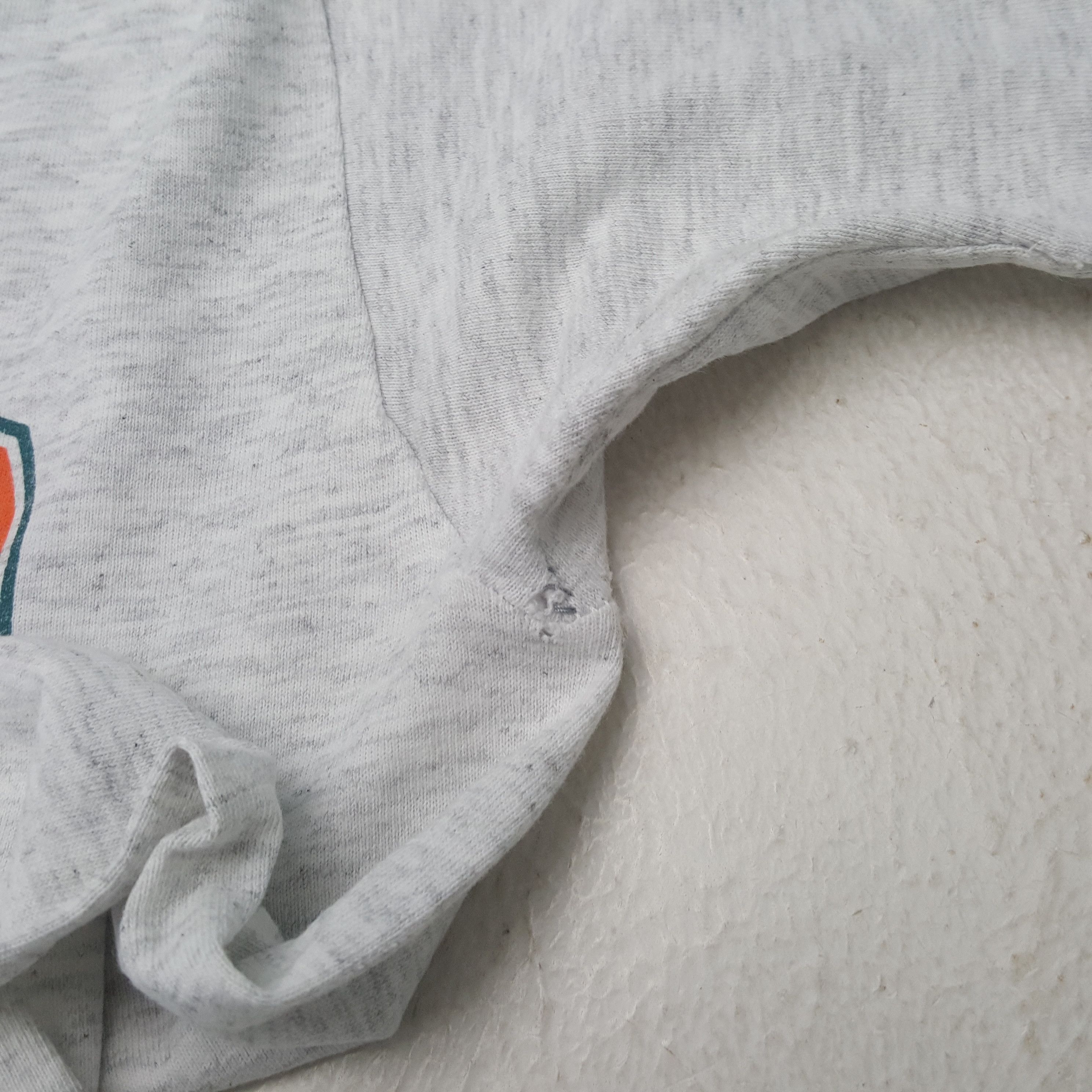 NFL × Starter × Vintage Vintage MIAMI Dolphin Football NFL Team T-shirt C276N80 Size US M / EU 48-50 / 2 - 8 Thumbnail