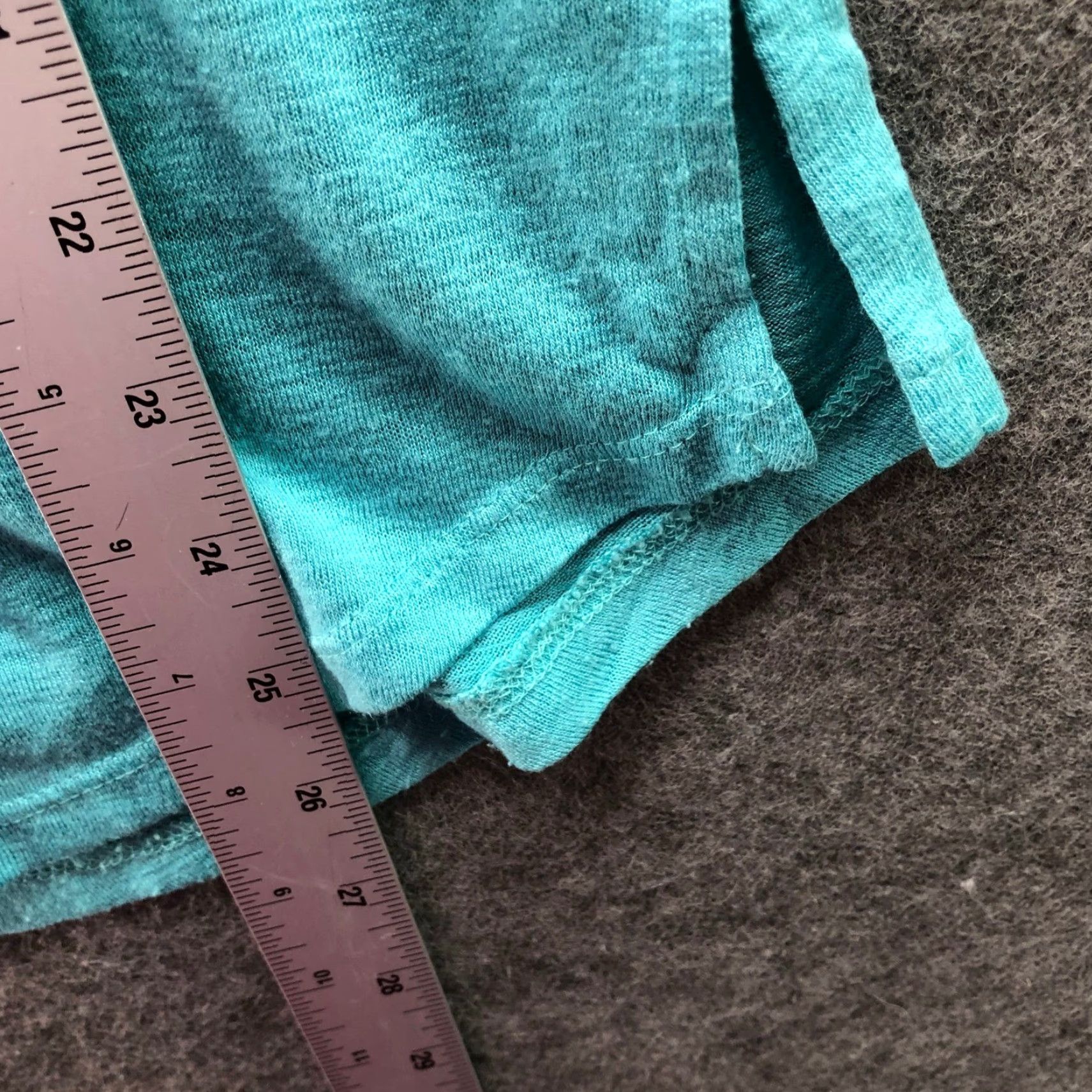 Athleta VINTAGE? Athleta Breezy V Neck T Shirt Womens S Blue Short Sleeve Slub Round Hem Size S / US 4 / IT 40 - 7 Thumbnail