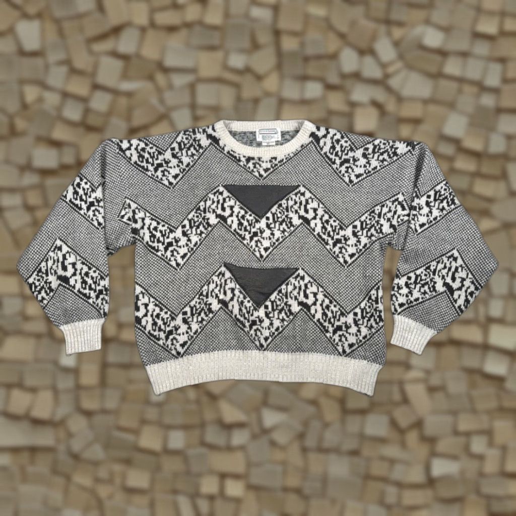 Vintage VINTAGE Giani Leone Sweater Geometric 2XL Adult White Black Acrylic Crew Neck Pullover Men 80s Size US XXL / EU 58 / 5 - 1 Thumbnail