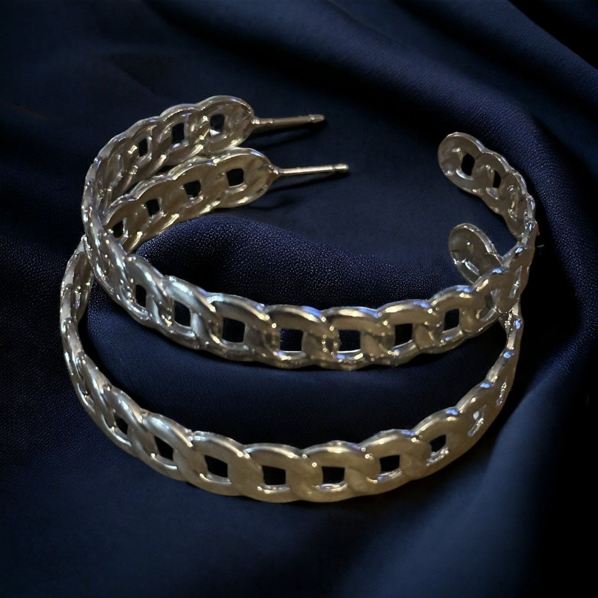 Other Large chain link hoop earrings Size ONE SIZE - 1 Thumbnail