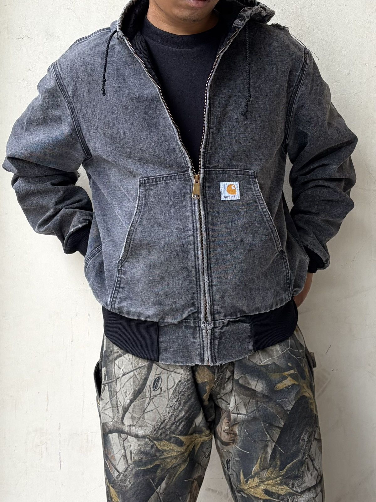 Carhartt VINTAGE CARHARTT FADED BLACK ACTIVE JR105 90’s JACKET Size US M / EU 48-50 / 2 - 2 Thumbnail