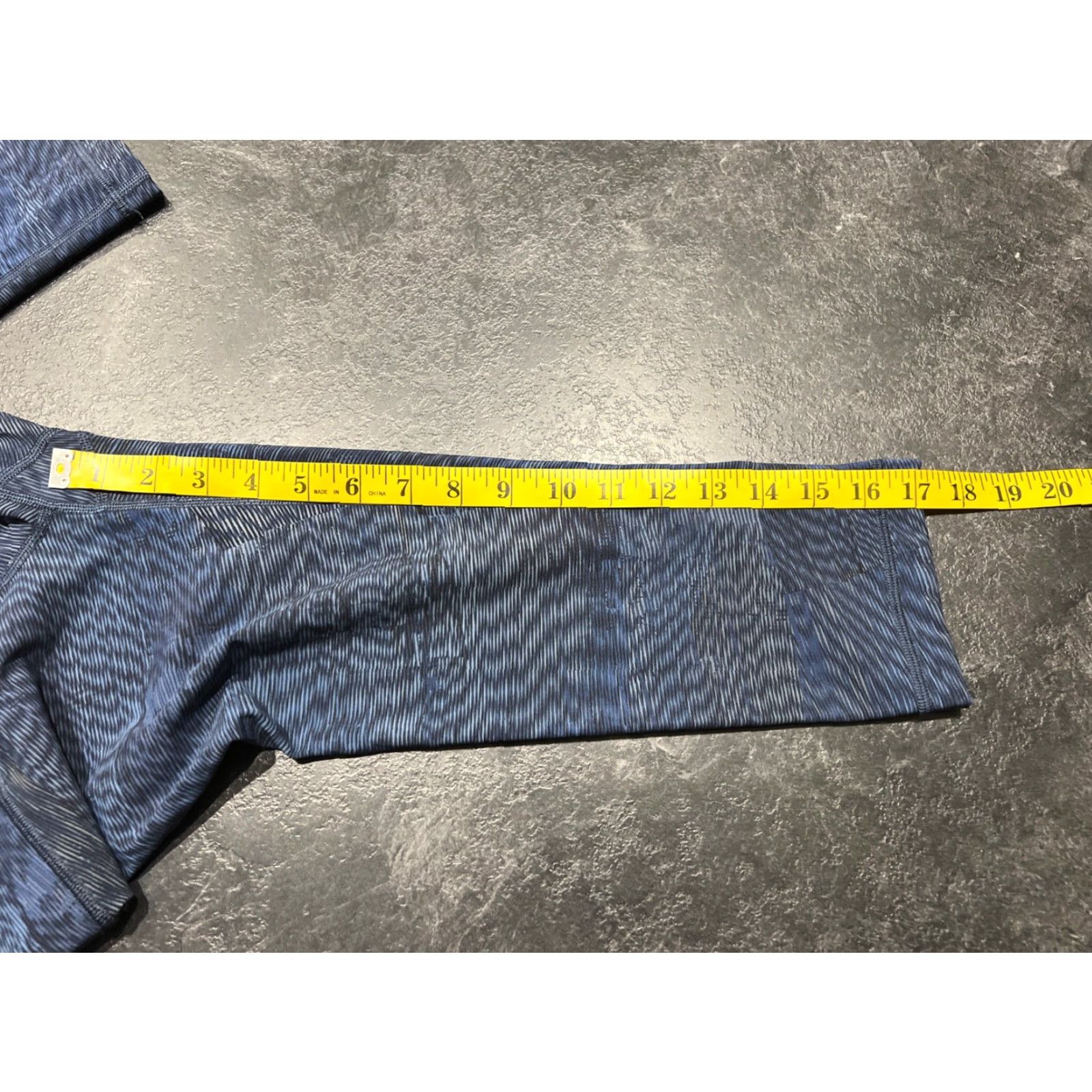 Lululemon Lululemon Capri Leggings Night Blue Striped Nylon Lycra Wide High Waist Regular Size 4 Womens Yoga Activewear Gym Size 27" / US 4 / IT 40 - 5 Thumbnail