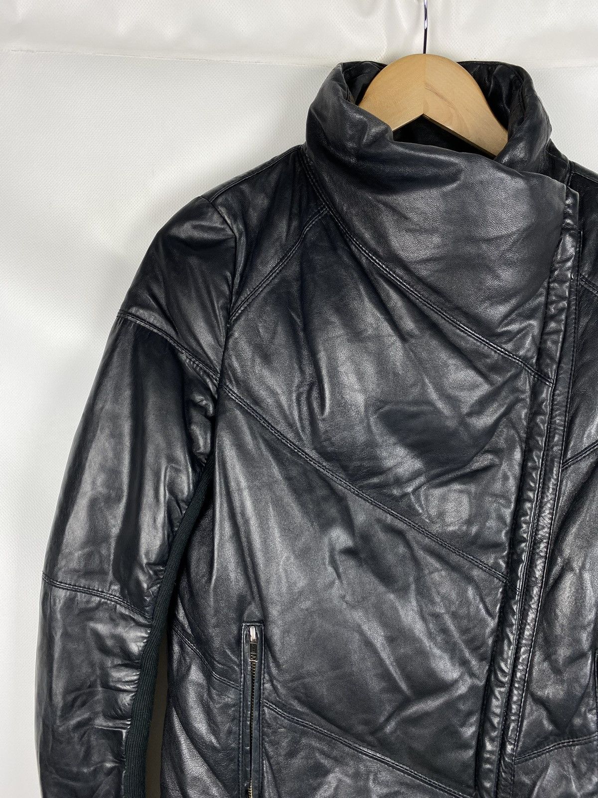Muubaa Muubaa ladies avant-garde leather puffer down jacket Size M / US 6-8 / IT 42-44 - 2 Thumbnail