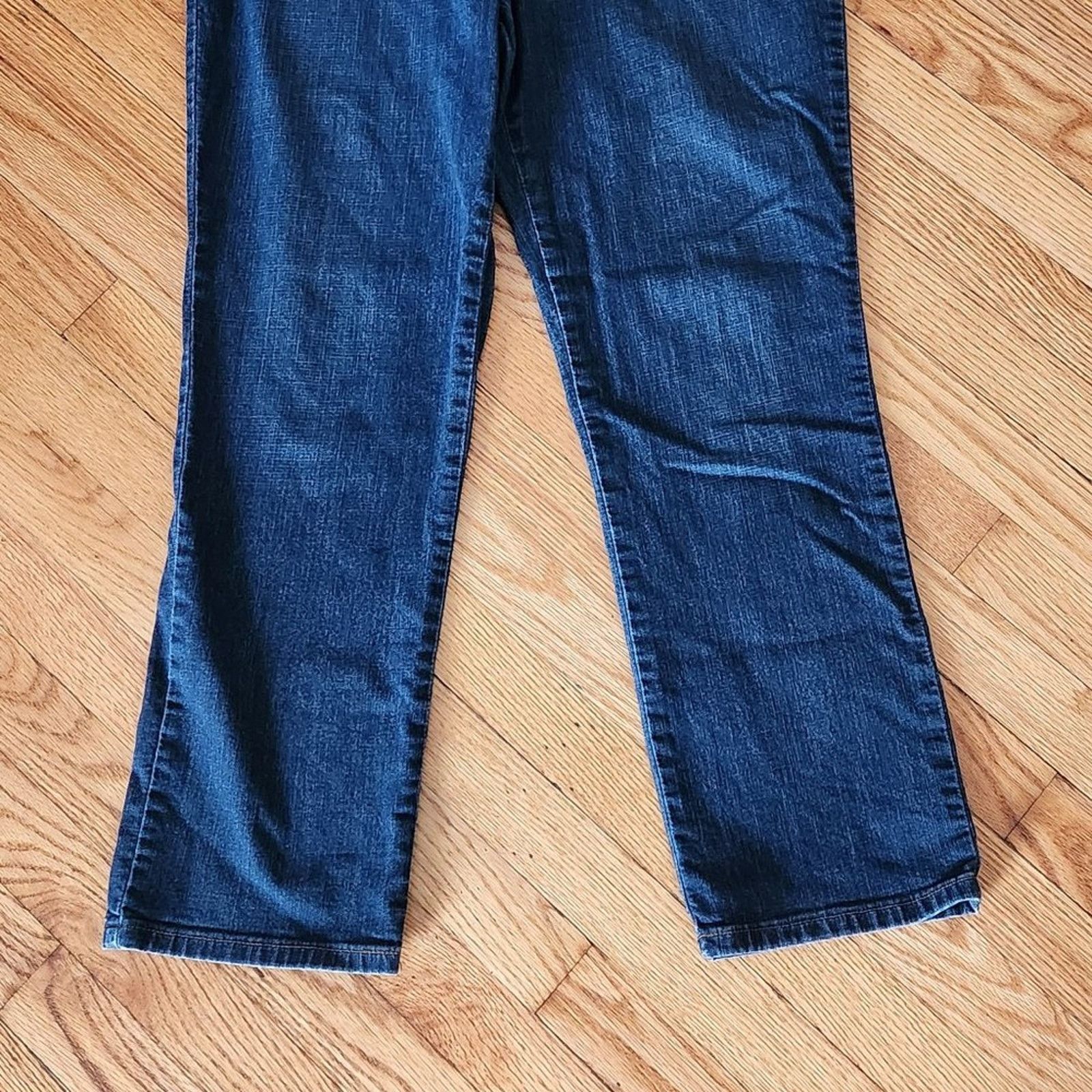 Lee Relaxed Fit, Straight Leg Jeans from LEE Size 30" / US 8 / IT 44 - 2 Thumbnail