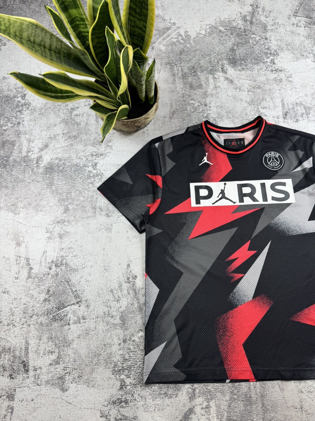 Jordan Brand Paris Saint Germain PSG Jordan Men’s M Size Soccer Football T Shirt Jersey Kit Size US M / EU 48-50 / 2 - 2 Thumbnail