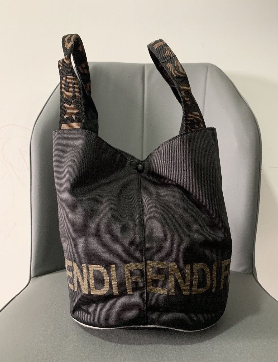 Fendi Black Fendi bucket bag Size ONE SIZE - 6 Thumbnail