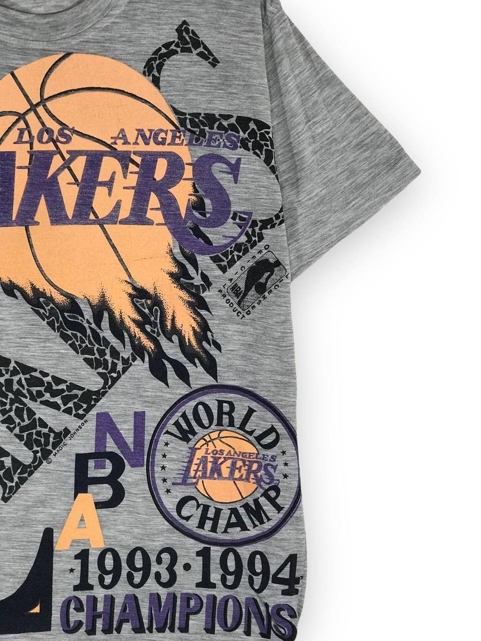 NBA × Vintage vintage Lakers nba champion 94-95 Size US L / EU 52-54 / 3 - 3 Thumbnail
