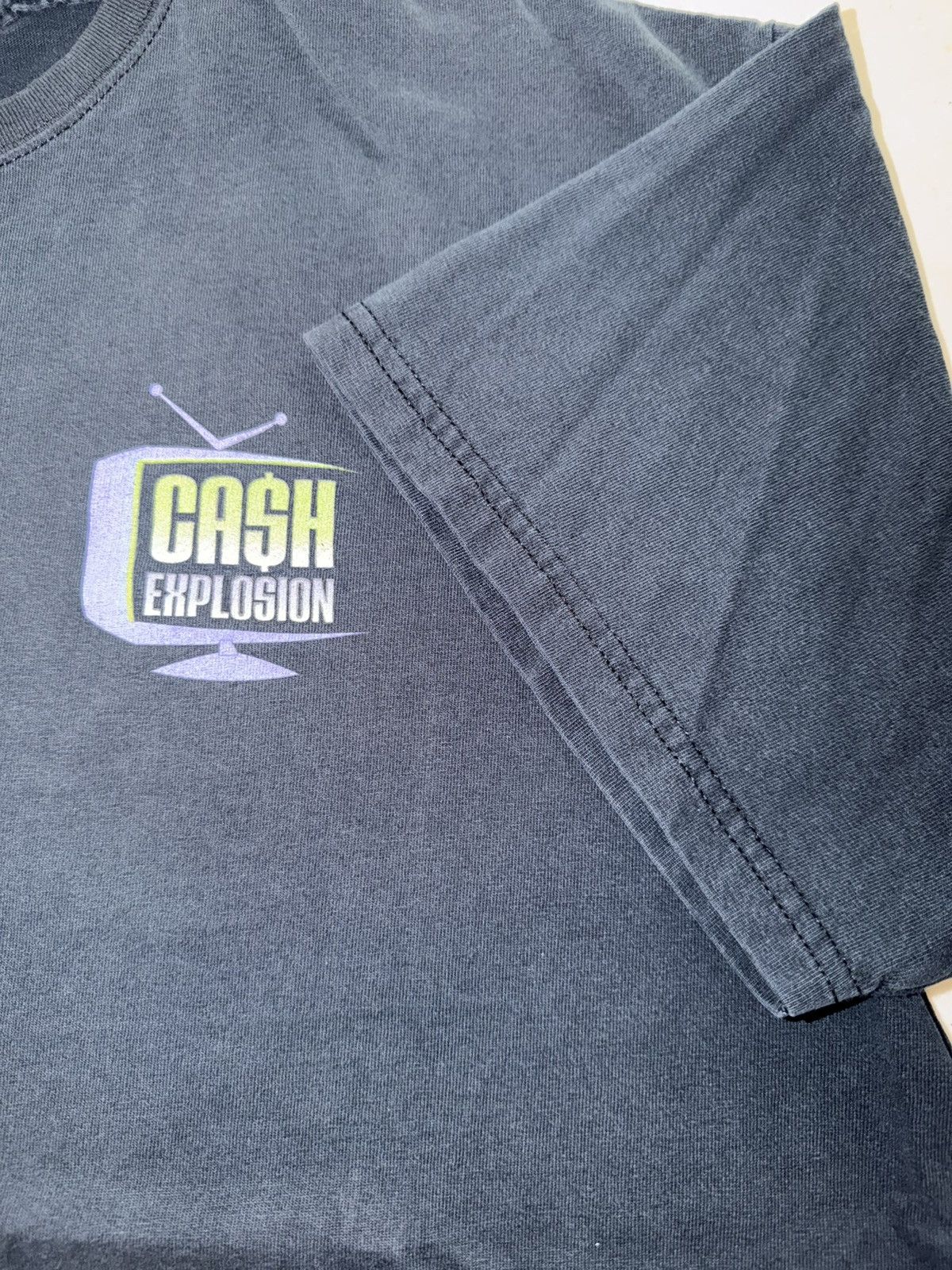 Vintage Y2K Cash Explosion tee Size US XL / EU 56 / 4 - 2 Thumbnail
