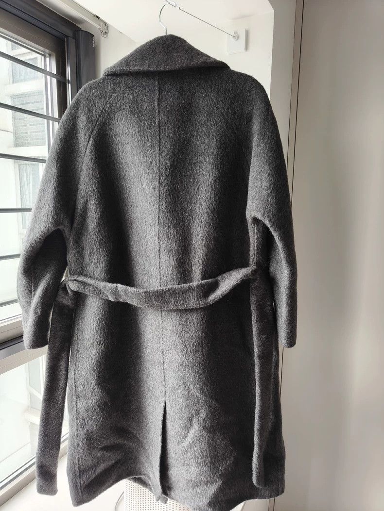 Max Mara Max Mara Coat Size M / US 6-8 / IT 42-44 - 1 Thumbnail