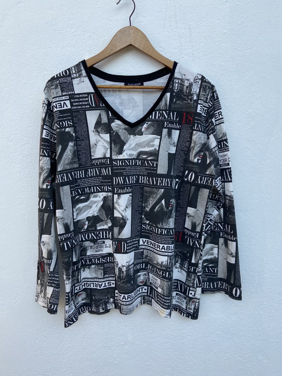 Beauty Beast 🔥 Avail Mode t shirt sexy girl Hysteric Glamour Size US M / EU 48-50 / 2 - 5 Thumbnail