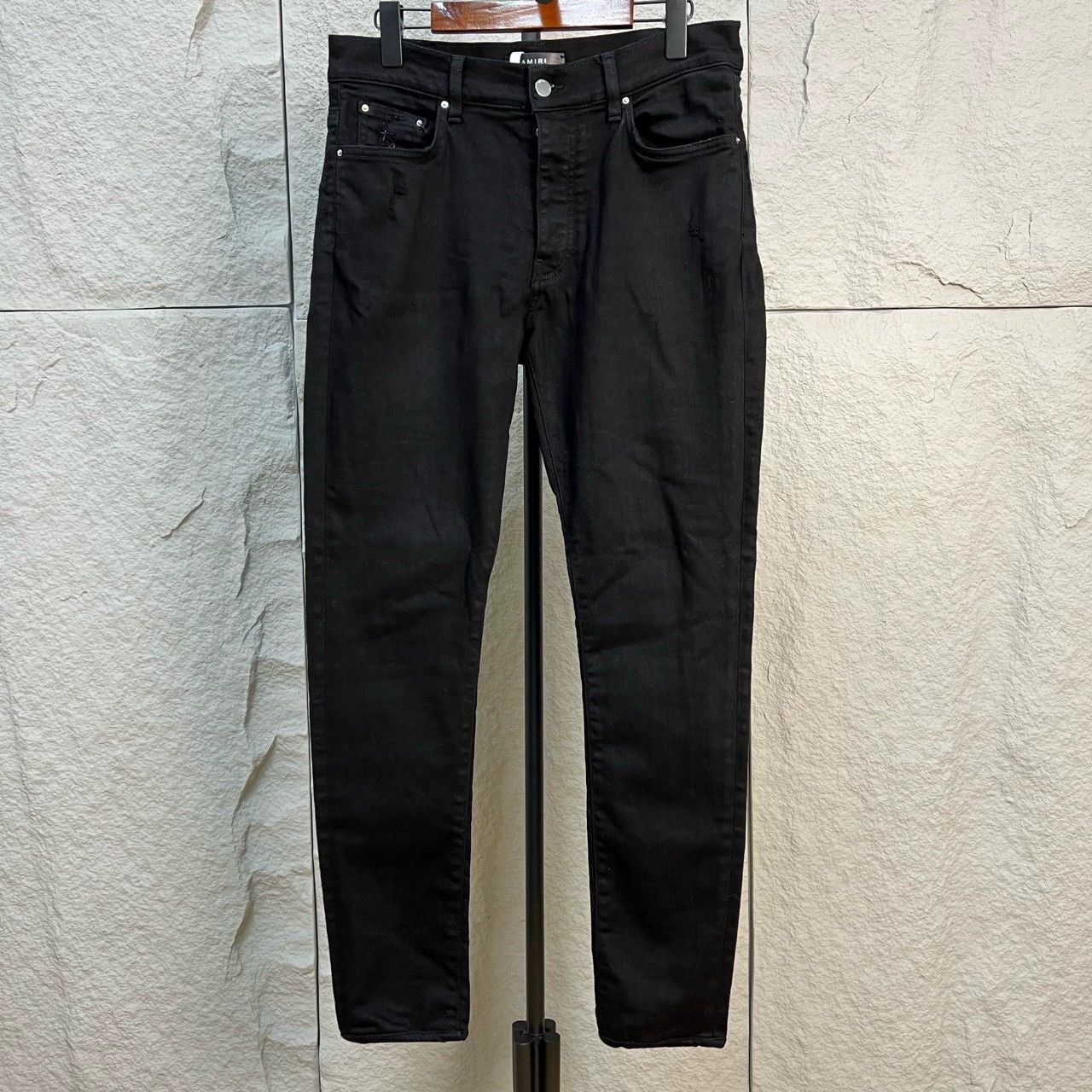 Amiri amiri black casual ripped denim jeans Size US 33 - 1 Thumbnail