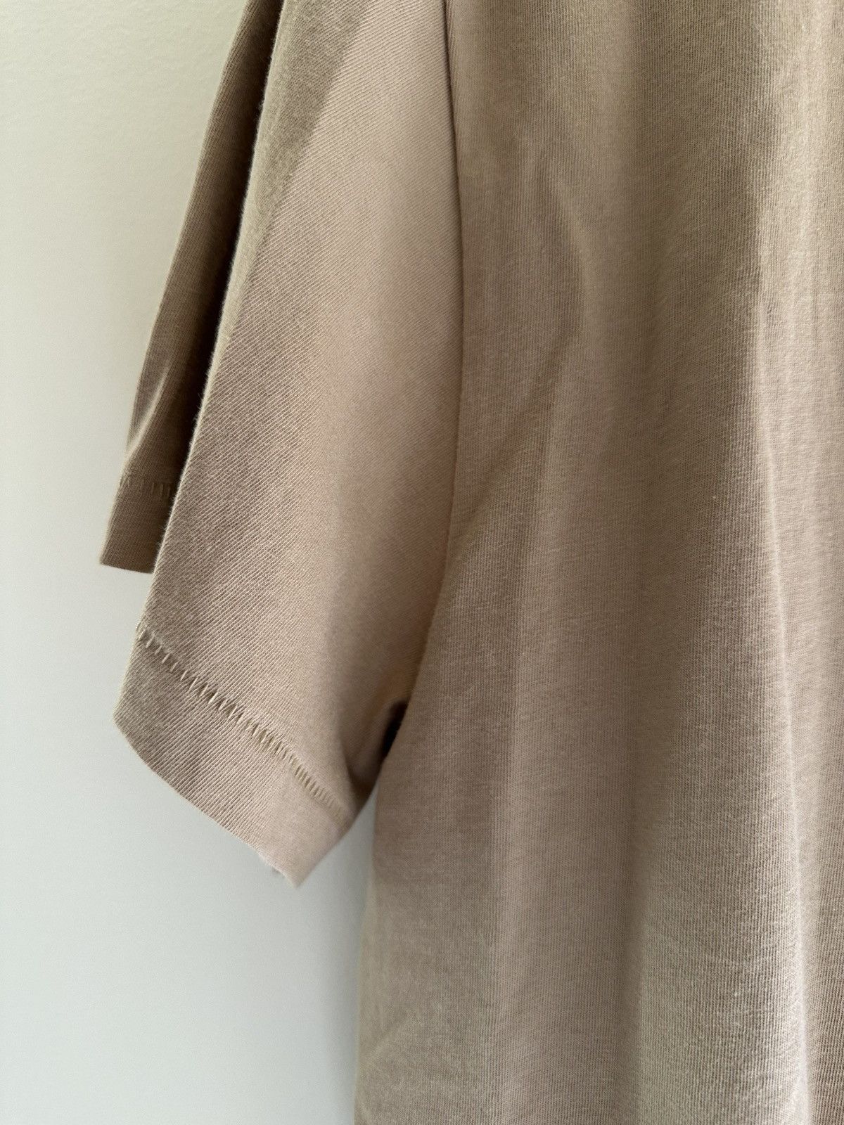 Willy Chavarria Willy Chavarria WLY Minimal Logo Tee – Tan / Beige Size US L / EU 52-54 / 3 - 5 Thumbnail