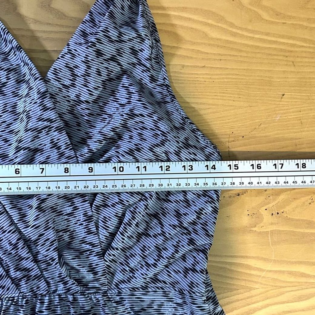 Athleta EUC Athleta Go Anywhere Halter Dress Sleeveless Black White Casual Dress Sz 6 Size M / US 6-8 / IT 42-44 - 8 Thumbnail