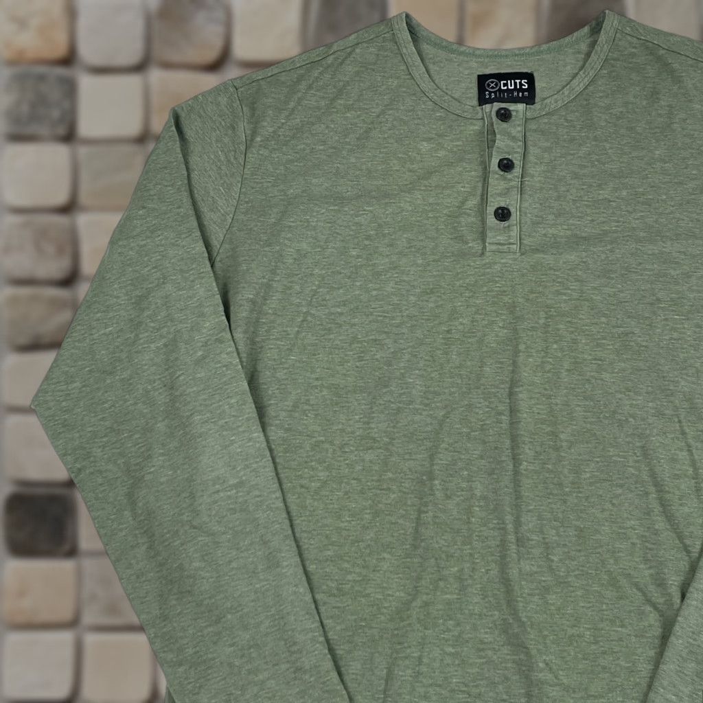 Cuts Cuts Shirt Mens Large Green Henley Long Sleeve Running Workout Stretch Size US L / EU 52-54 / 3 - 1 Thumbnail