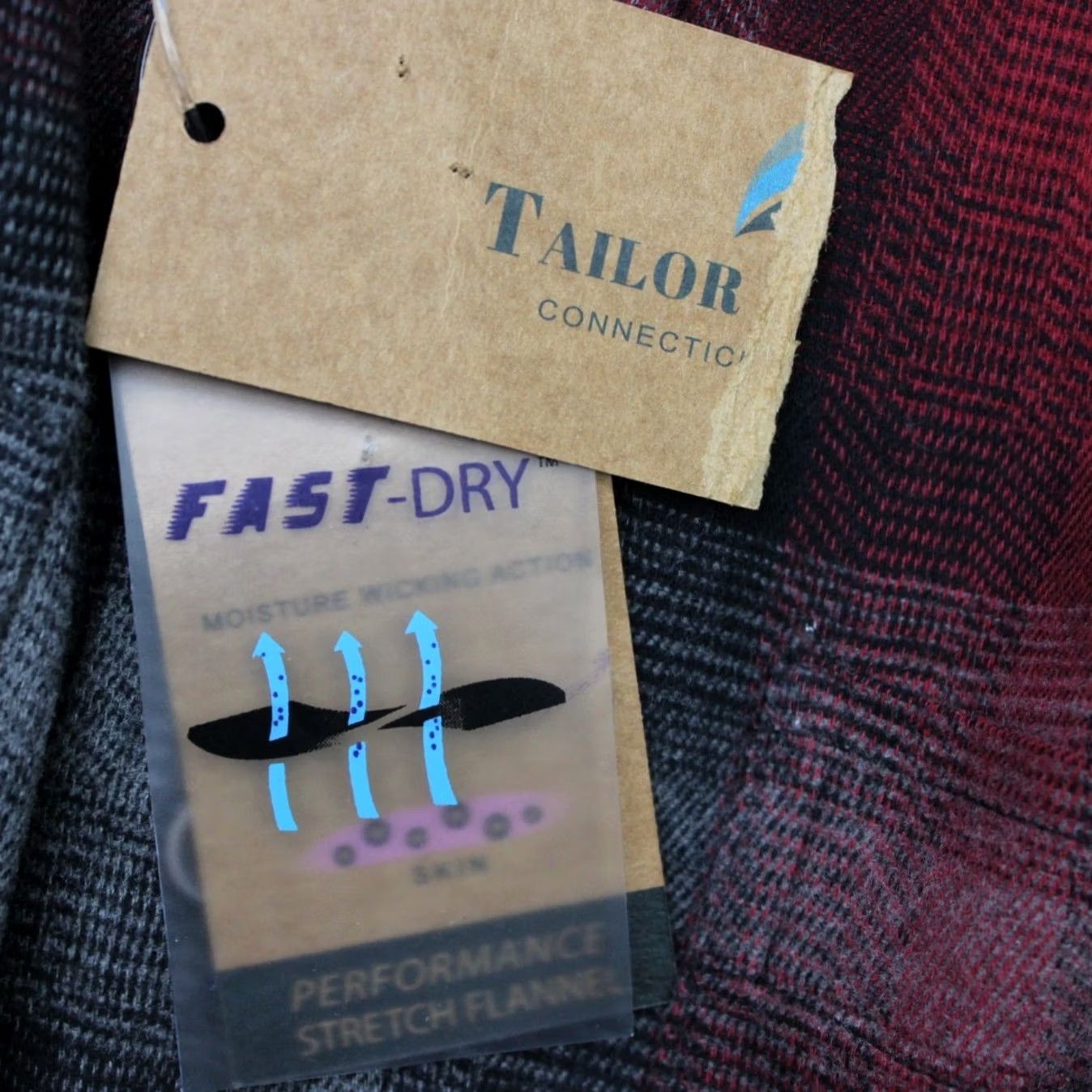 Vintage Tailor Vintage Button-Up Shirt Mens Medium Red/Black Plaid Cotton Lightweight L/S NWT Casual Workwear Size US M / EU 48-50 / 2 - 5 Thumbnail