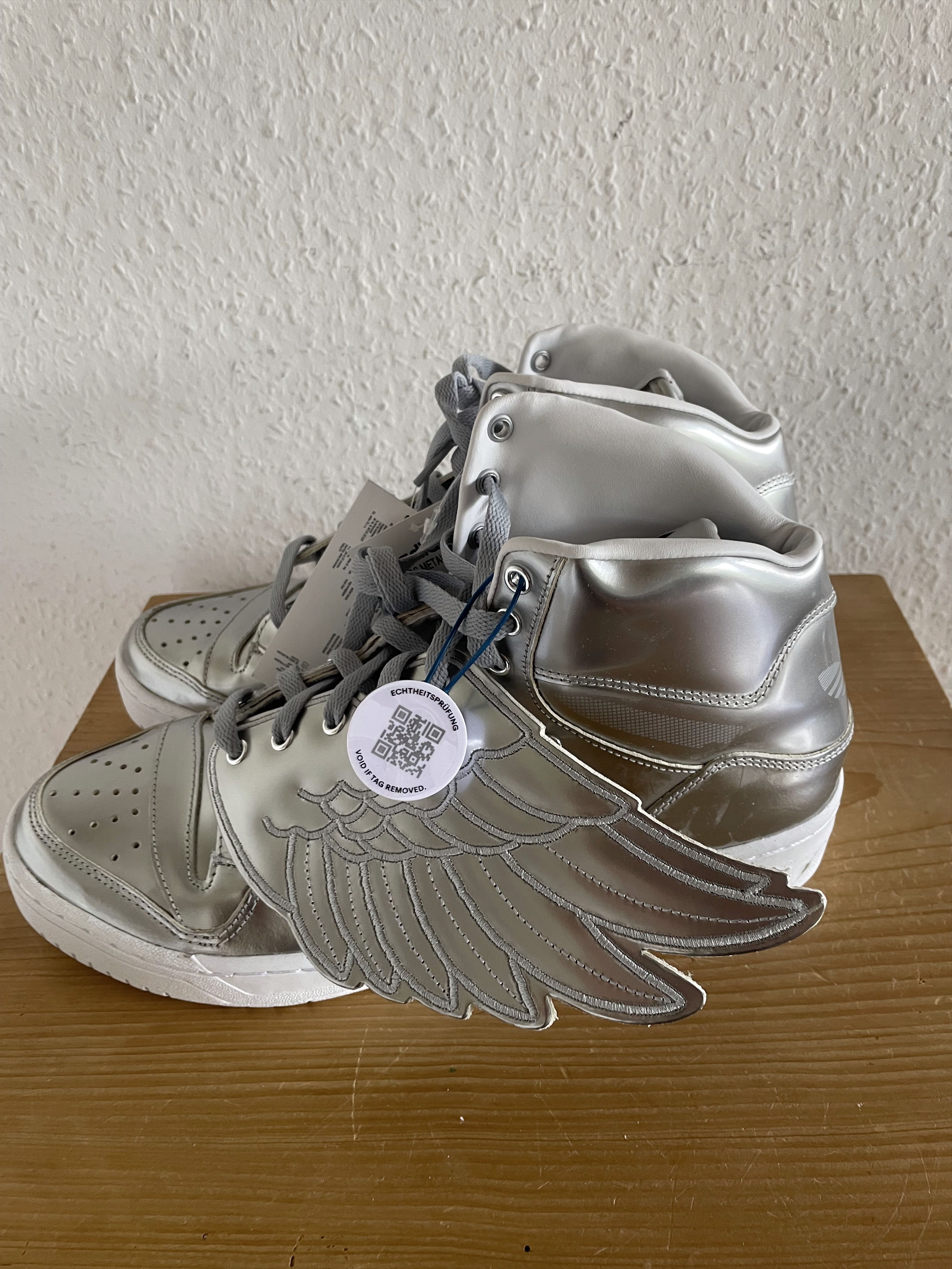 Adidas × Jeremy Scott Wings 1.0 Silver Metallic Size US 11 / EU 44 - 5 Thumbnail