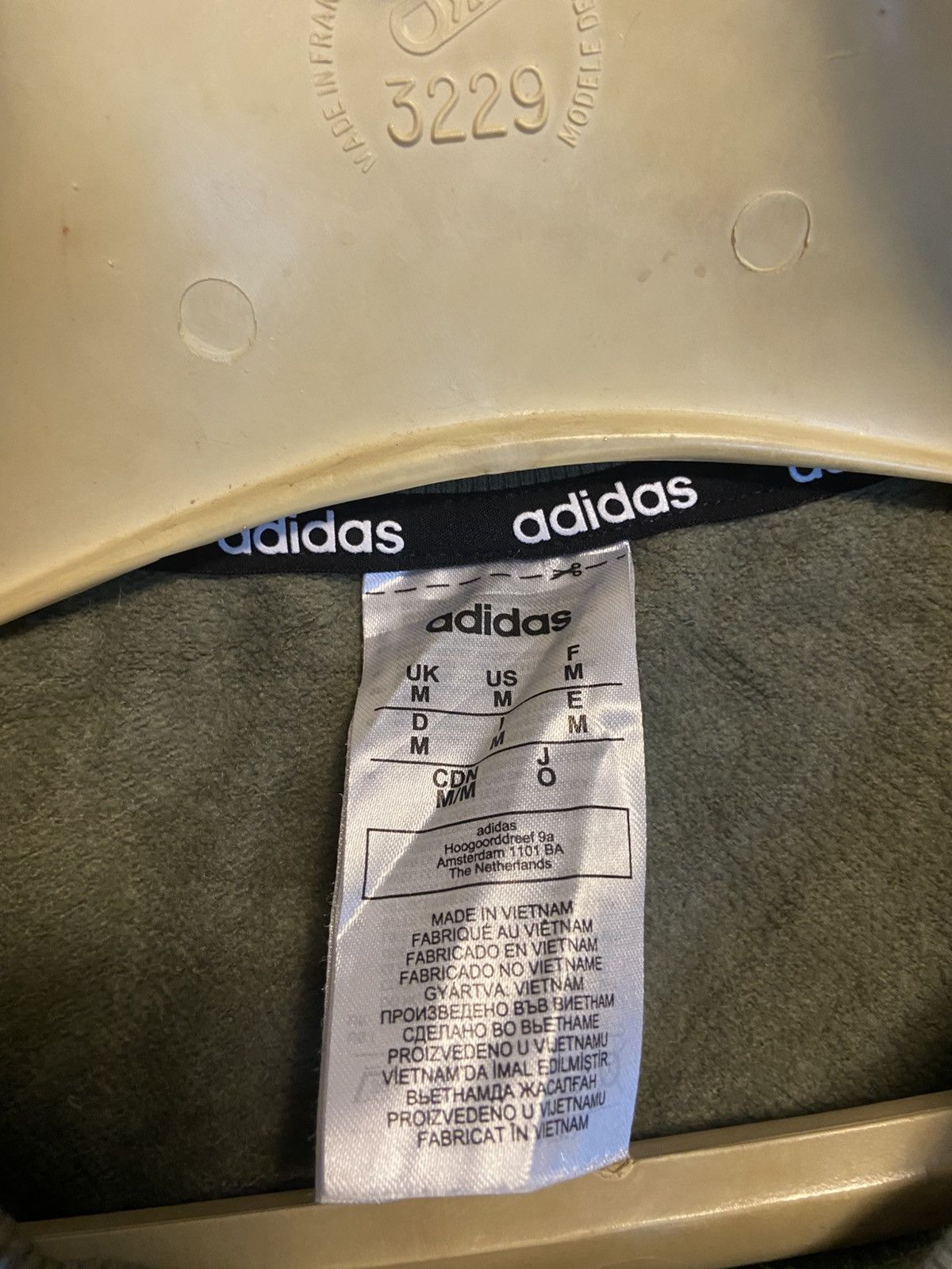 Adidas Adidas vintage Size US M / EU 48-50 / 2 - 3 Thumbnail