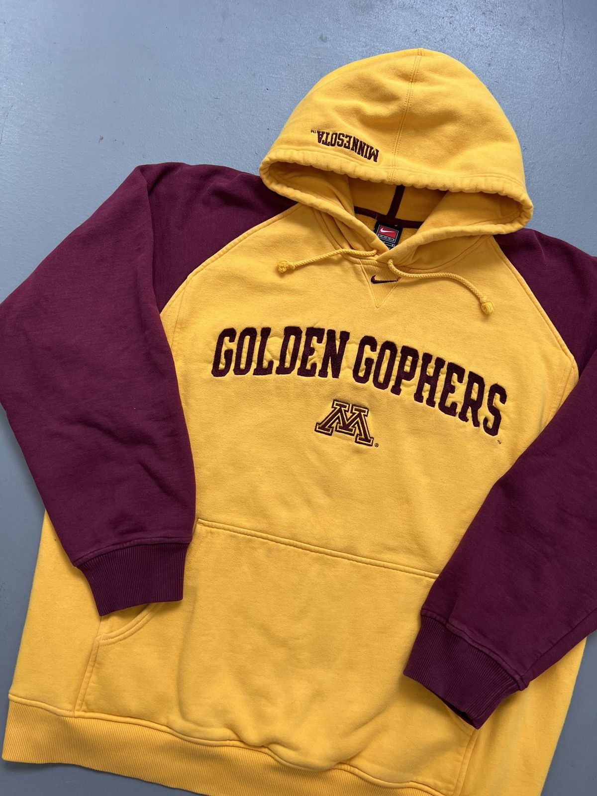 Nike × Vintage Vintage Y2K Nike Team Minnesota Gophers center swoosh hoodie Size US L / EU 52-54 / 3 - 2 Thumbnail