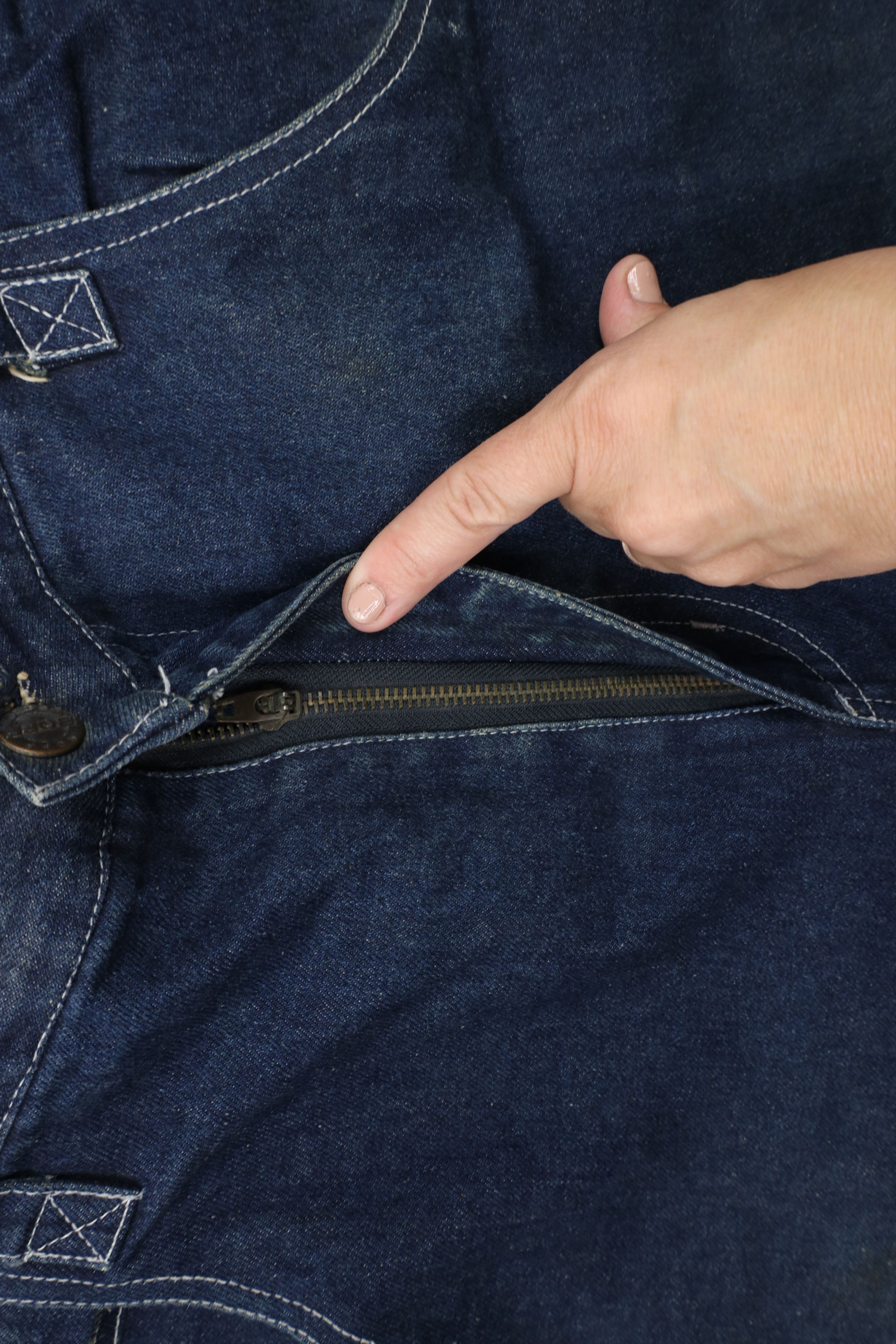 Vintage Vintage 90s Streetwear Baggy Fit Denim Cargo Shorts Jorts Size US 42 / EU 58 - 9 Thumbnail