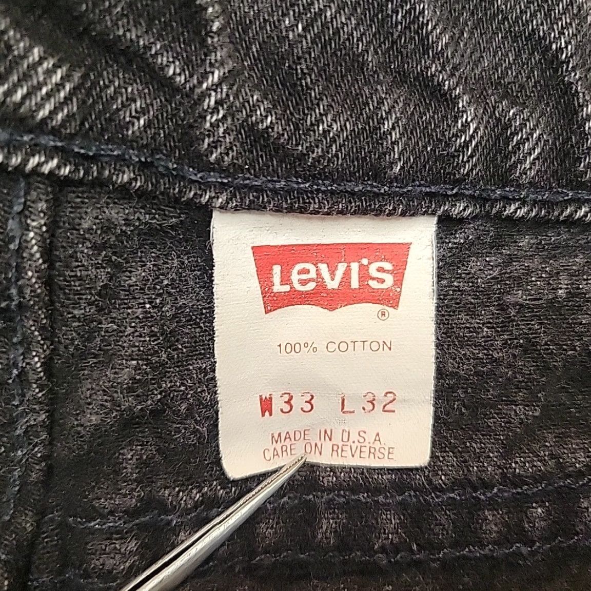 Levi's VINTAGE Levi's Jeans 505 Mens 33x32 Black Straight Leg Made in USA 90s Retro Jeans Size US 33 - 5 Thumbnail