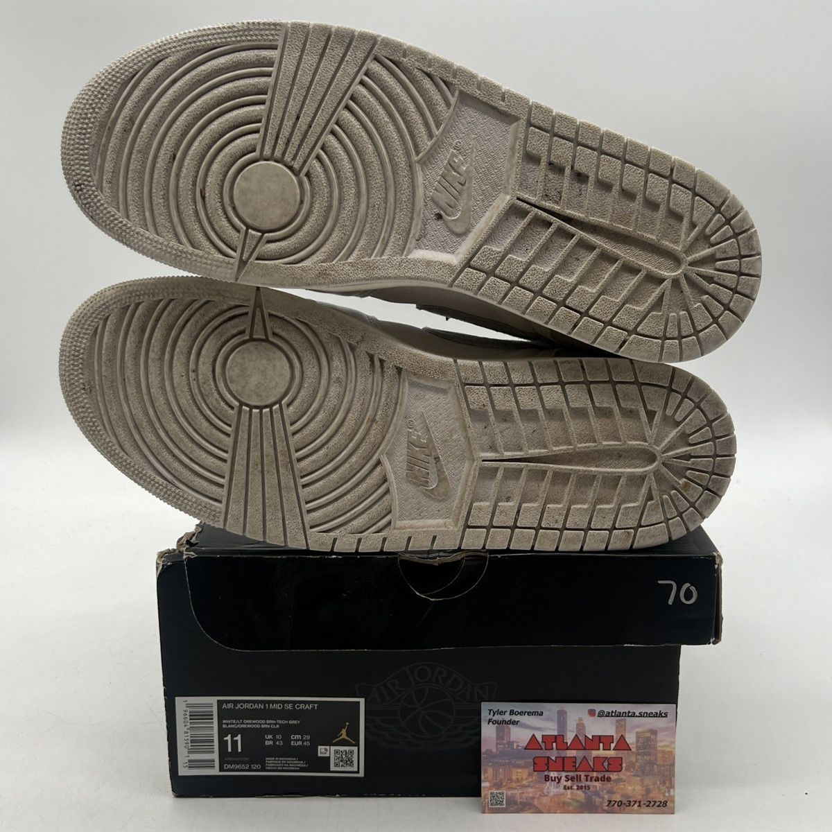 Jordan Brand Air Jordan 1 mid inside out Size US 11 / EU 44 - 8 Thumbnail