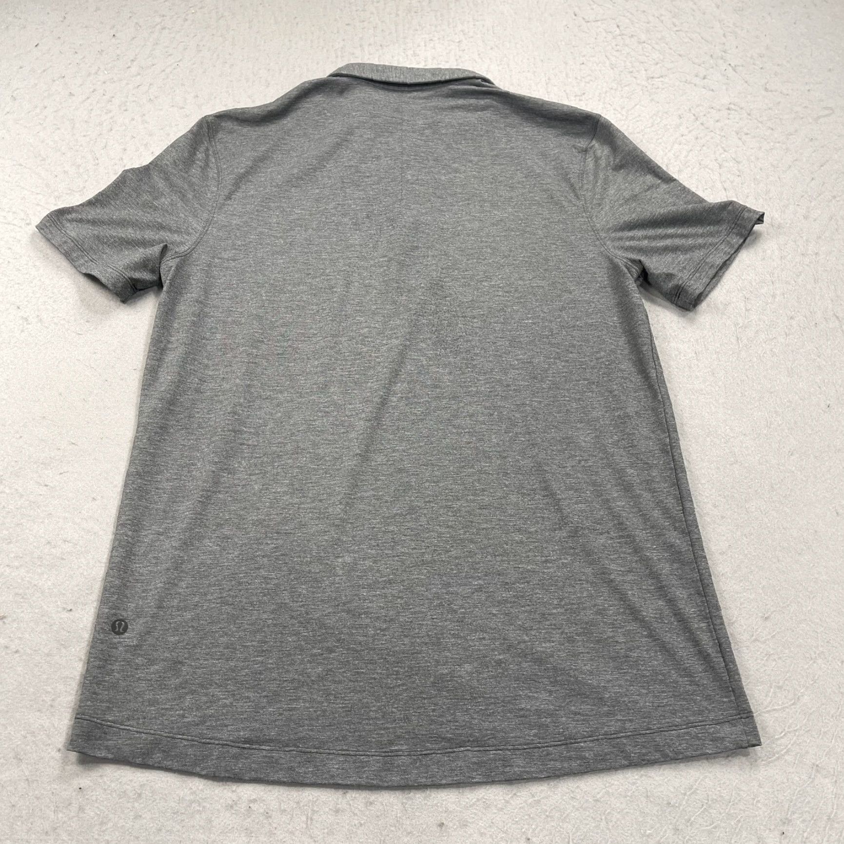 Lululemon Lululemon Polo Shirt Mens Large Gray Performance Evolution Short Sleeve Golf Shirt Size US L / EU 52-54 / 3 - 4 Thumbnail