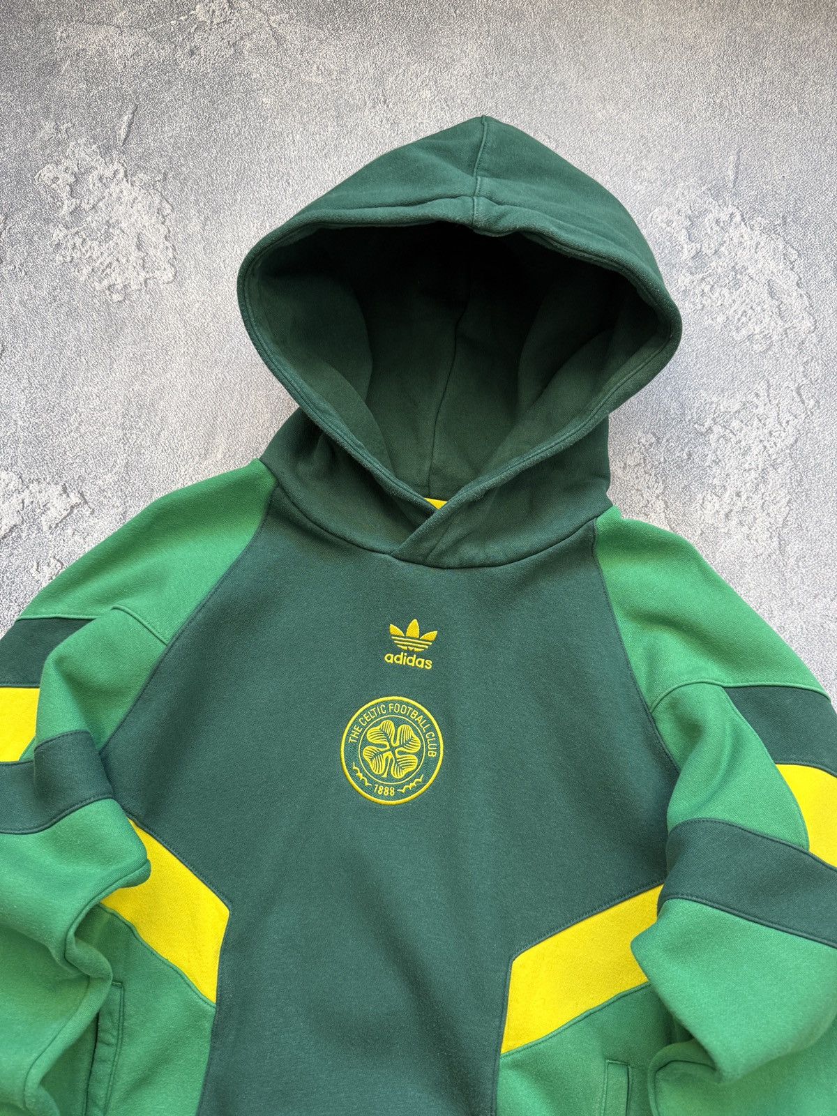 Adidas Mens Vintage Adidas FC Celtic Soccer Jersey Hoodie rare Size US S / EU 44-46 / 1 - 2 Thumbnail